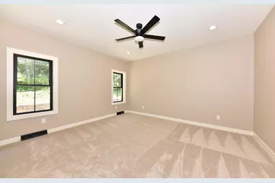 W208N16278  Renee Way, Jackson, WI 53037 - Photo 15