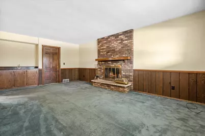 1600  Michael Dr, Waukesha, WI 53189 - Photo 33