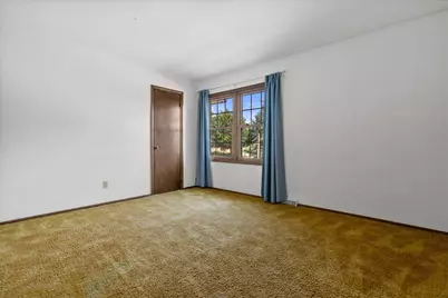 1600  Michael Dr, Waukesha, WI 53189 - Photo 15