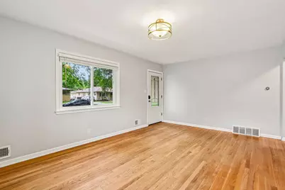 2958 S 102nd St, West Allis, WI 53227 - Photo 3