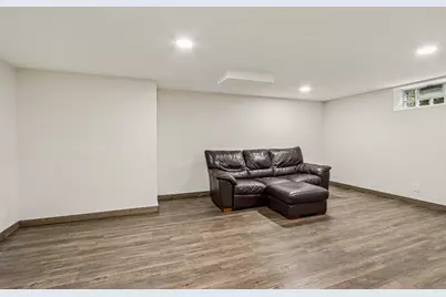 2958 S 102nd St, West Allis, WI 53227 - Photo 25