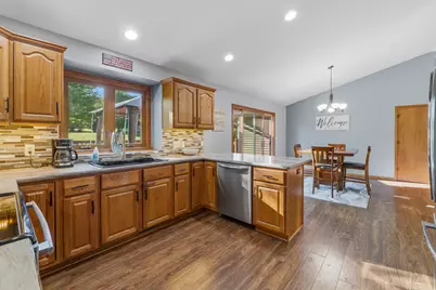 713  Audubon Rd, Howards Grove, WI 53083 - Photo 3
