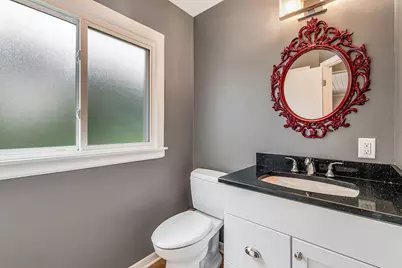 1070  Woodland Ave, Elm Grove, WI 53122 - Photo 15