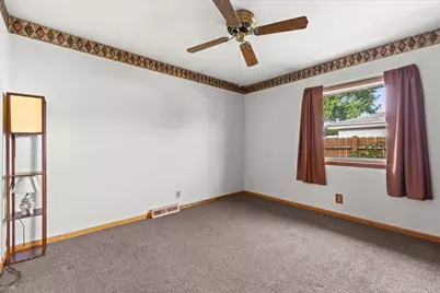 3217  Indian Trl, Racine, WI 53402 - Photo 15