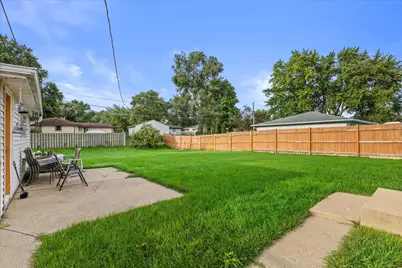 3217  Indian Trl, Racine, WI 53402 - Photo 25