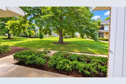 1442  Woodchuck Ct #102, Racine, WI 53406 - Photo 15