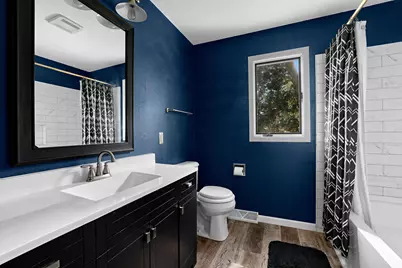 818  Miller Pl, Campbell, WI 54603 - Photo 17