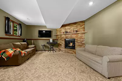 818  Miller Pl, Campbell, WI 54603 - Photo 11