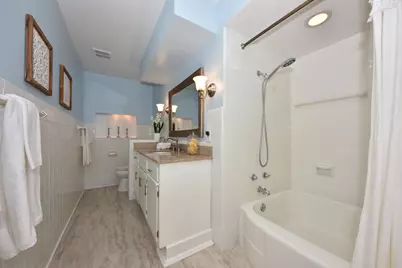 5405 W Hillcrest Dr, Mequon, WI 53092 - Photo 21