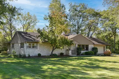 5405 W Hillcrest Dr, Mequon, WI 53092 - Photo 1