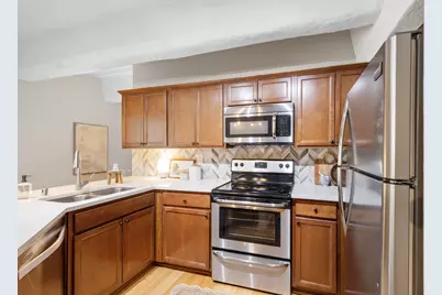 270 E Highland Ave #113, Milwaukee, WI 53202 - Photo 5