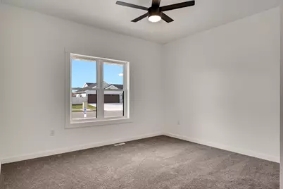 957  Clark Ln, Holmen, WI 54636 - Photo 11