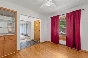 7429 W Glendale Ave, Milwaukee, WI 53218 - Photo 9