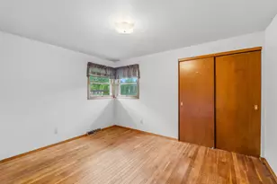 4302 E Parke Rdg Ln, Sheboygan, WI 53083 - Photo 15