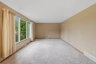 4302 E Parke Rdg Ln, Sheboygan, WI 53083 - Photo 9