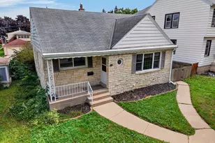 3026 S 41st St, Milwaukee, WI 53215 - Photo 5
