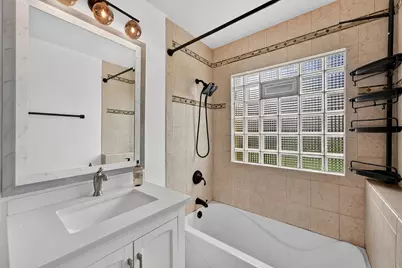 3026 S 41st St, Milwaukee, WI 53215 - Photo 21