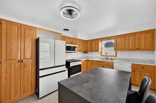 3026 S 41st St, Milwaukee, WI 53215 - Photo 15