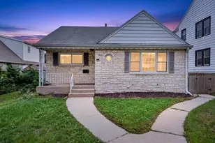 3026 S 41st St, Milwaukee, WI 53215 - Photo 7