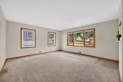3026 S 41st St, Milwaukee, WI 53215 - Photo 11