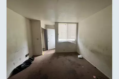 8895 N Swan Rd #G, Milwaukee, WI 53224 - Photo 5