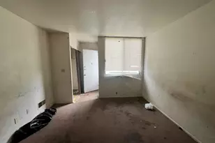 8895 N Swan Rd, Milwaukee, WI 53224 - Photo 5