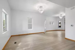 909 Vine St, La Crosse, WI 54601 - Photo 13