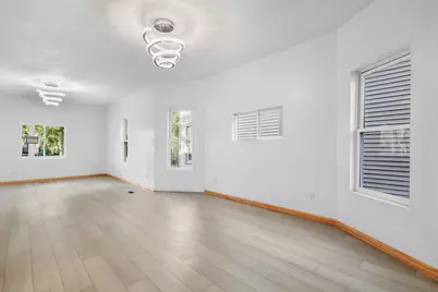 909  Vine St, La Crosse, WI 54601 - Photo 7
