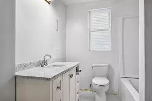 909 Vine St, La Crosse, WI 54601 - Photo 9