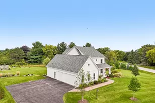 N52W30598 Moraine Dr, Hartland, WI 53029 - Photo 63