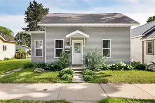 922 Johnson St, La Crosse, WI 54601 - Photo 1