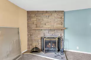 301 E 4 Mile Rd, Racine, WI 53402 - Photo 11
