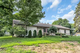 301 E 4 Mile Rd, Racine, WI 53402 - Photo 3