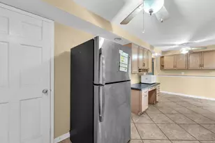 301 E 4 Mile Rd, Racine, WI 53402 - Photo 23