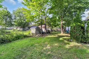 301 E 4 Mile Rd, Racine, WI 53402 - Photo 19