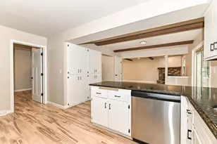 S71W13222 Tess Corners Dr, Muskego, WI 53150 - Photo 17