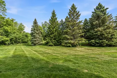 2112  Pine Ridge Ct #F, Grafton, WI 53024 - Photo 19