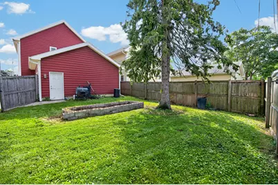 1302  Franklin St, Racine, WI 53403 - Photo 25