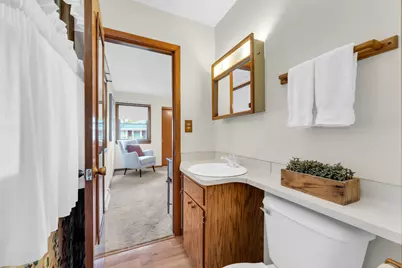 6131 S 15th Ct, Milwaukee, WI 53221 - Photo 17