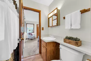 6131 S 15th Ct, Milwaukee, WI 53221 - Photo 17