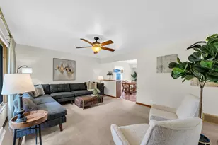 6131 S 15th Ct, Milwaukee, WI 53221 - Photo 3