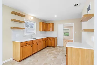 5175 N 27th St, Milwaukee, WI 53209 - Photo 13