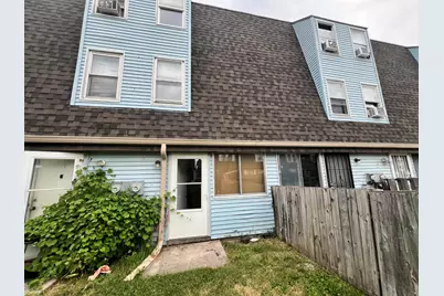 8911 N Swan Rd #E, Milwaukee, WI 53224 - Photo 15