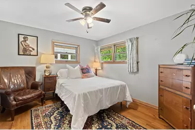 2720 E Elizabeth Ave, Saint Francis, WI 53235 - Photo 11