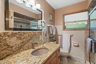 2720 E Elizabeth Ave, Saint Francis, WI 53235 - Photo 17