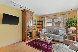 2720 E Elizabeth Ave, Saint Francis, WI 53235 - Photo 3