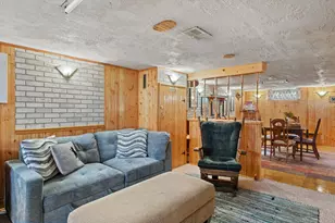 2720 E Elizabeth Ave, Saint Francis, WI 53235 - Photo 19