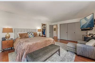 1610 N Prospect Ave #202, Milwaukee, WI 53202 - Photo 11