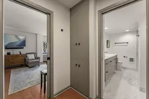 1610 N Prospect Ave, Milwaukee, WI 53202 - Photo 13