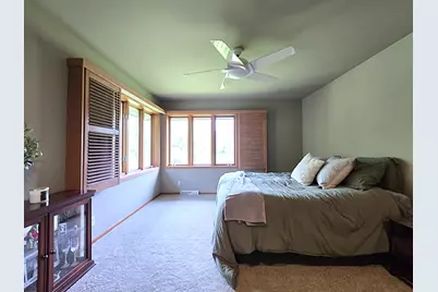 3070  108th St, Racine, WI 53126 - Photo 43